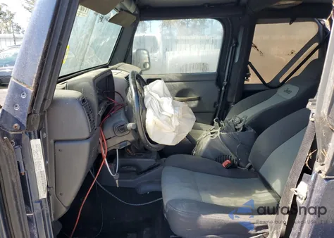 2005 Jeep Wrangler X z USA, uszkodzony, nr VIN 1J4FA39S75P374255